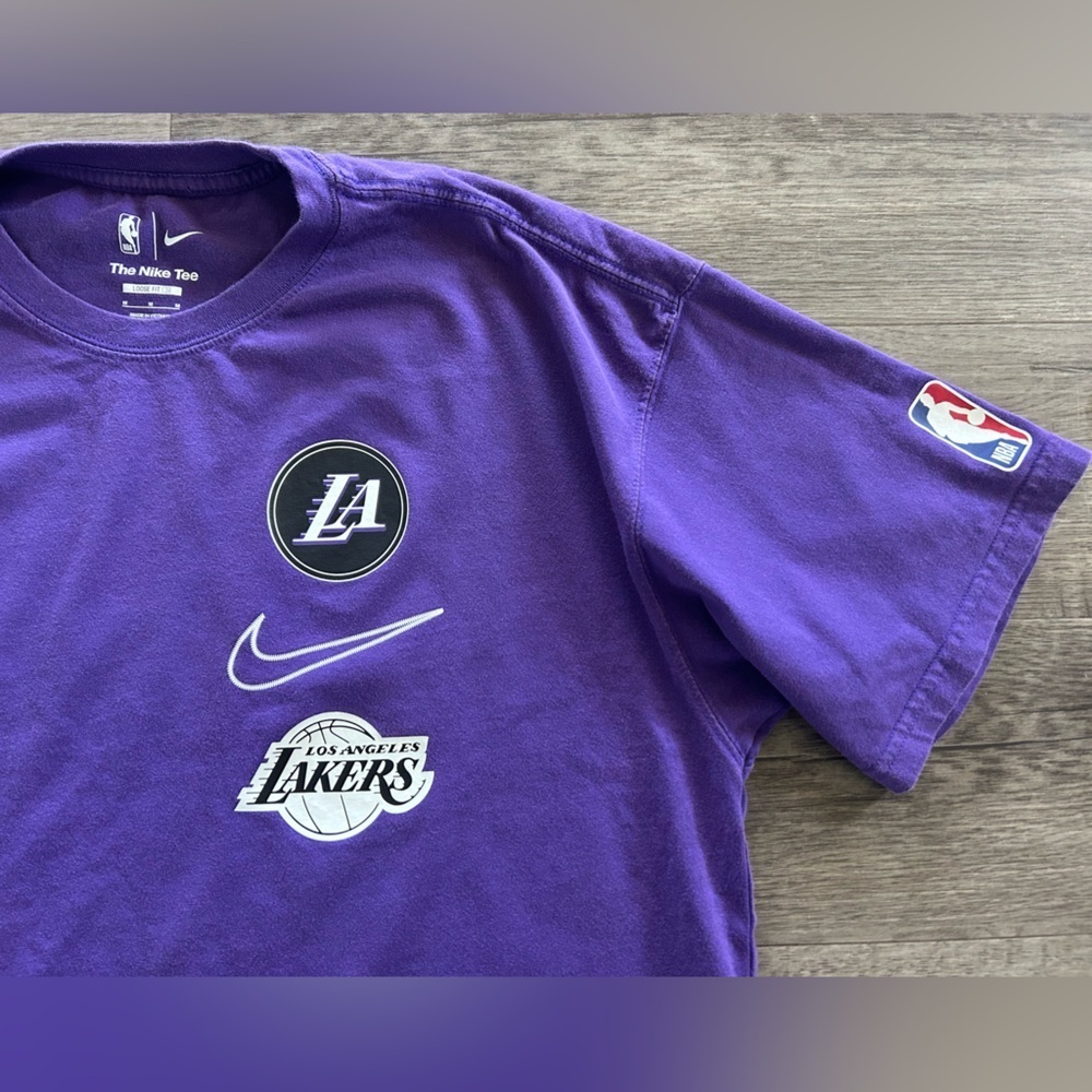 Men’s Nike NBA Purple Lakers Tee M - Picture 2 of 6